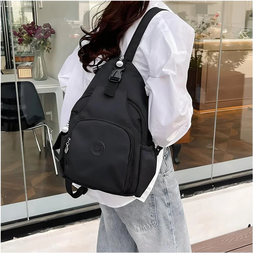 Bolso Compacto Unisex con Correa Cruzada y Cierre Práctico